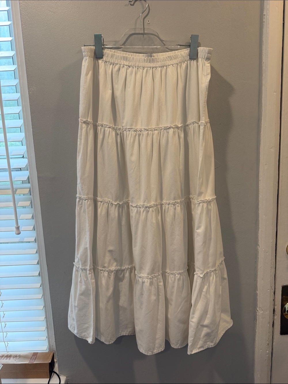 Aritzia Women's White Tiered Maxi Skirt
